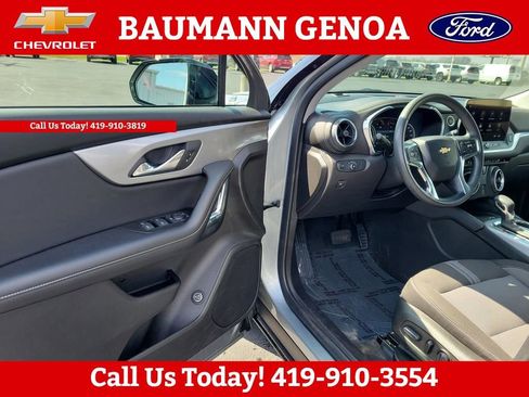 Used 2024 Chevrolet Blazer LT w/ Redline Edition FWD image 5