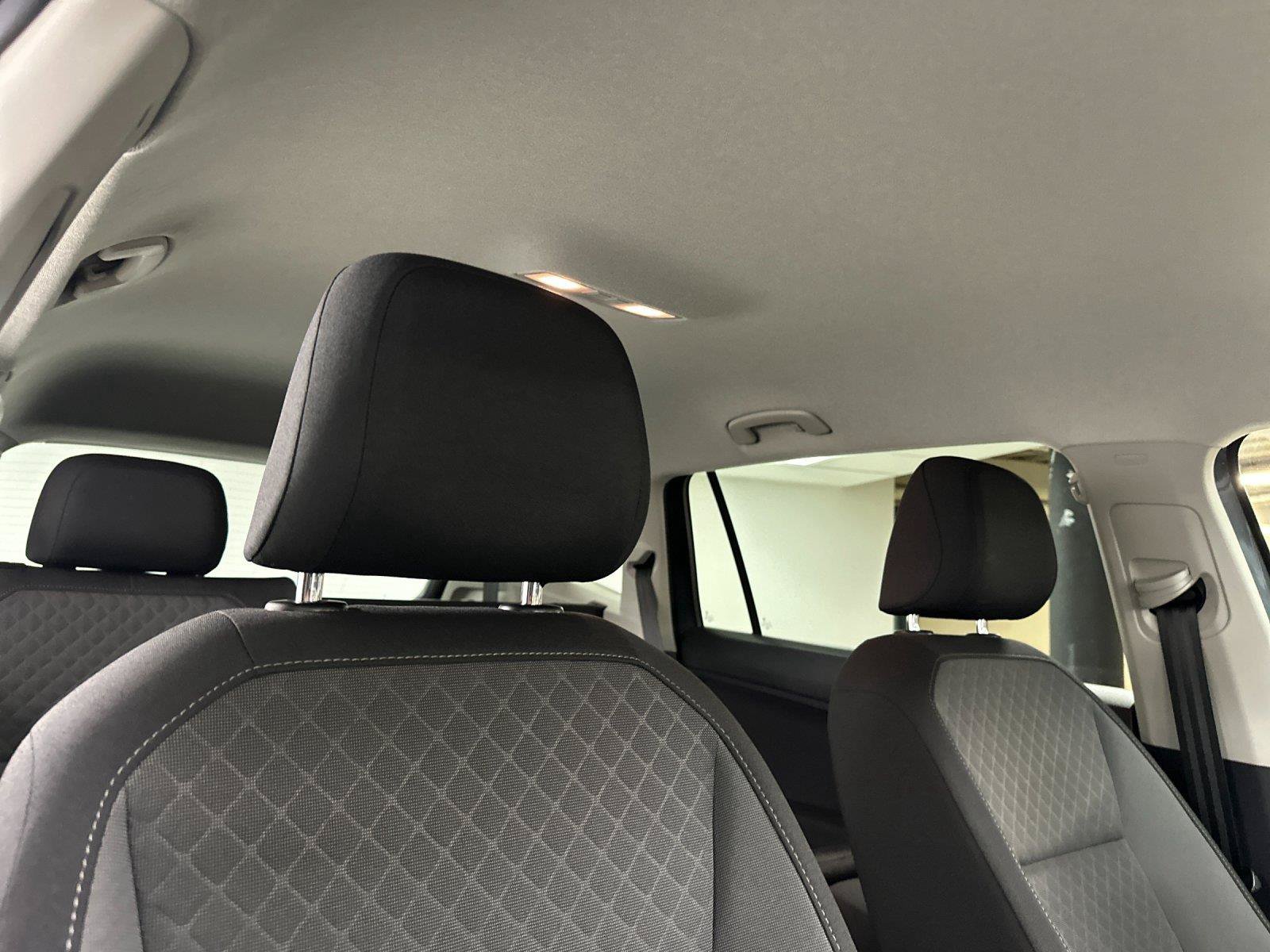 Used 2020 Volkswagen Tiguan S FWD image 16