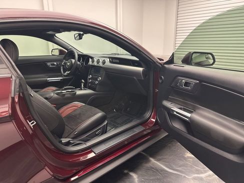 Used 2018 Ford Mustang GT image 6