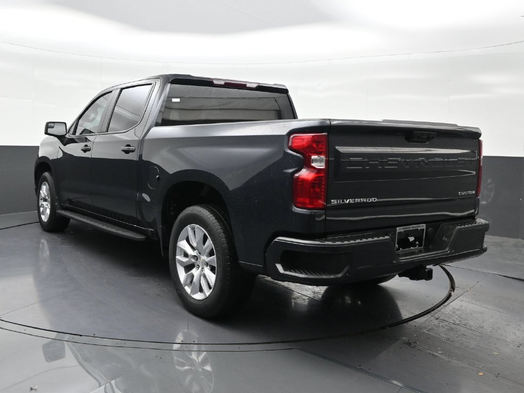 Used 2022 Chevrolet Silverado 1500 Custom RWD image 3