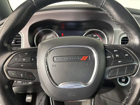 Used 2023 Dodge Charger SXT RWD image 11