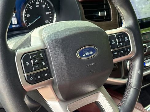 Used 2024 Ford Expedition Limited RWD image 29