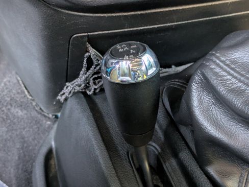 Used 2017 Jeep Wrangler Sahara w/ Connectivity Group image 27