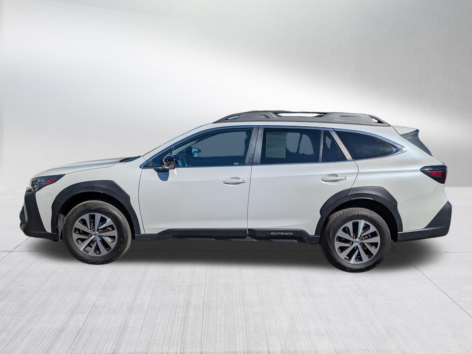 Used 2024 Subaru Outback Premium AWD/4WD image 4