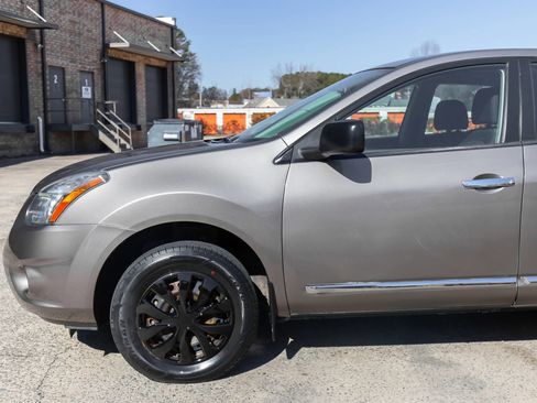 Used 2015 Nissan Rogue S image 5