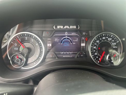 Used 2023 RAM 1500 Big Horn AWD/4WD image 6