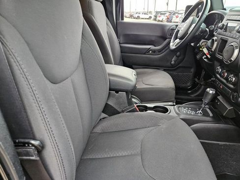 Used 2015 Jeep Wrangler Unlimited Sport w/ Connectivity Group image 25