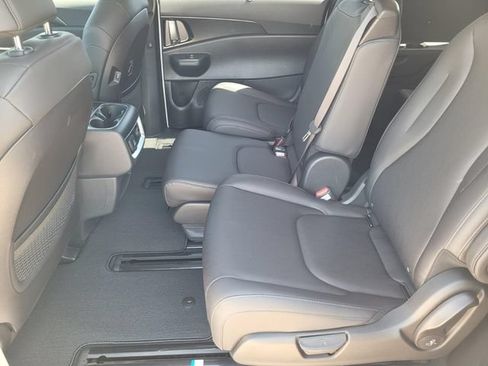 New 2026 Kia Carnival SX w/ SX Dark Edition Package FWD image 13