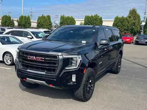 Used 2023 GMC Yukon XL AT4 w/ Max Trailering Package AWD/4WD image 3