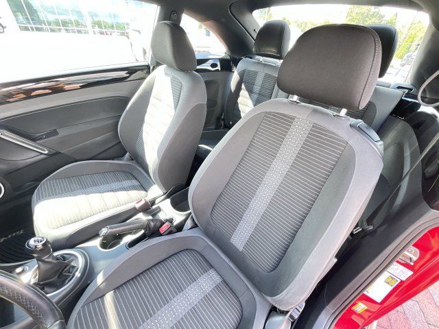 Used 2012 Volkswagen Beetle 2.0T FWD image 13