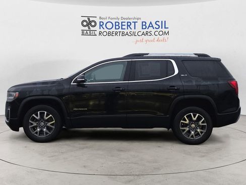 Used 2023 GMC Acadia SLT image 2