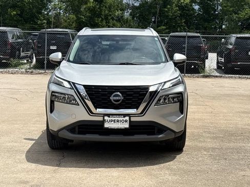 Used 2023 Nissan Rogue SV w/ SV Premium Package AWD/4WD image 15