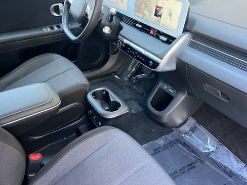 Used 2024 Hyundai Ioniq 5 SEL RWD image 18