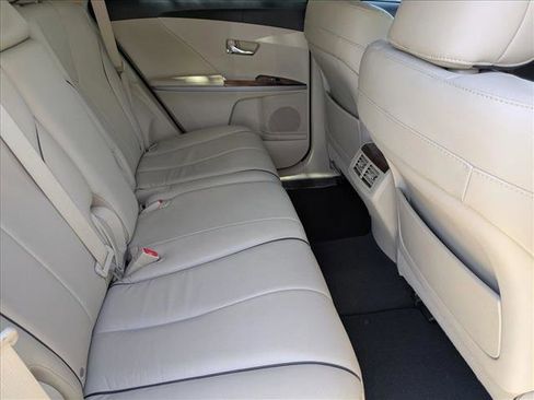 Used 2010 Toyota Venza FWD image 14