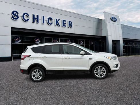Used 2018 Ford Escape SEL FWD image 4