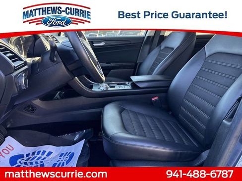 Certified 2018 Ford Fusion SE w/ Equipment Group 601A image 9