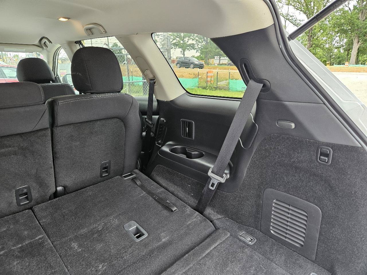 Used 2019 Nissan Pathfinder S AWD/4WD image 25