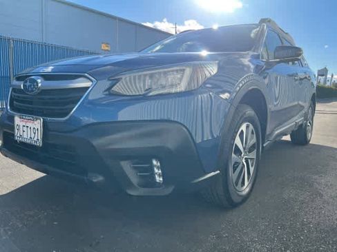 Used 2022 Subaru Outback Premium image 9