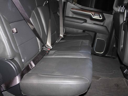 Used 2025 GMC Sierra 1500 SLT AWD/4WD image 7