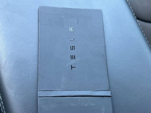 Used 2026 Tesla Model Y 2WD image 28
