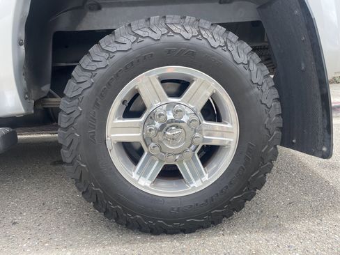 Used 2013 RAM 2500 Laramie w/ Convenience Group image 16