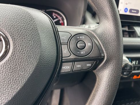 Certified 2025 Toyota RAV4 XLE image 18