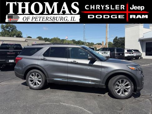 Used 2022 Ford Explorer XLT w/ Equipment Group 202A AWD/4WD image 5