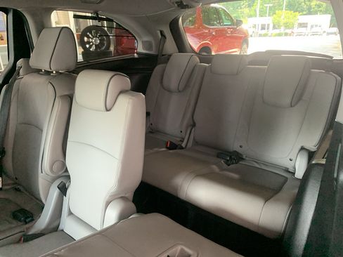 Used 2024 Honda Odyssey Elite image 16