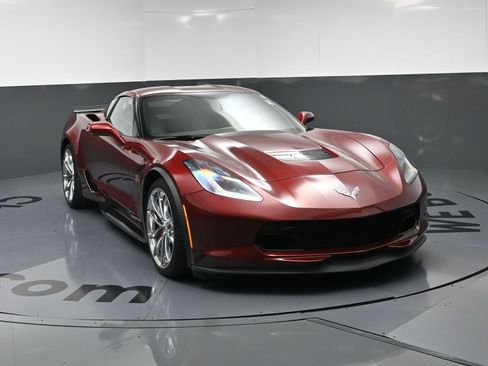 Used 2019 Chevrolet Corvette Grand Sport RWD image 3