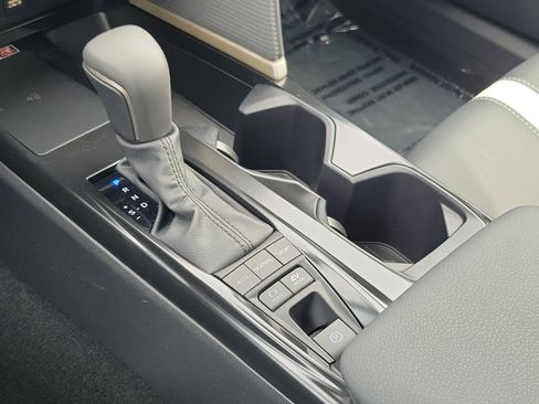 New 2026 Toyota Camry Hybrid AWD/4WD image 29