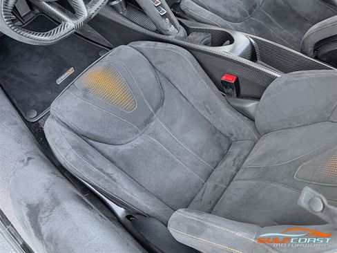 Used 2021 McLaren 765LT RWD image 25