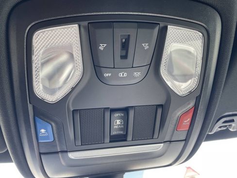 Used 2023 RAM 1500 Big Horn AWD/4WD image 29