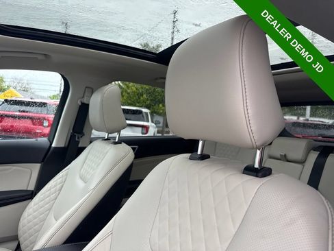 Used 2024 Ford Edge Titanium w/ Equipment Group 301A AWD/4WD image 22
