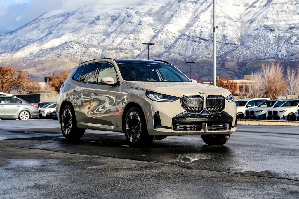 Used 2026 BMW X3 xDrive30i w/ Premium Package AWD/4WD image 7
