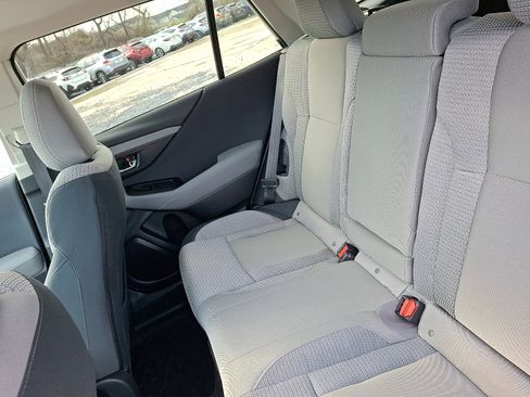 Certified 2025 Subaru Outback Premium w/ Popular Package #1A image 18