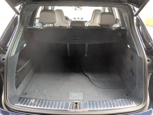 Certified 2023 Porsche Cayenne Turbo AWD/4WD image 24