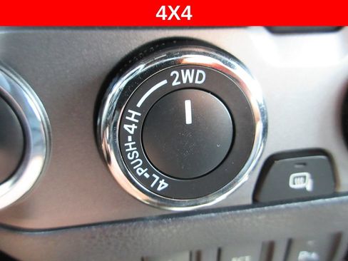 Used 2019 Toyota Tacoma TRD Sport AWD/4WD image 20