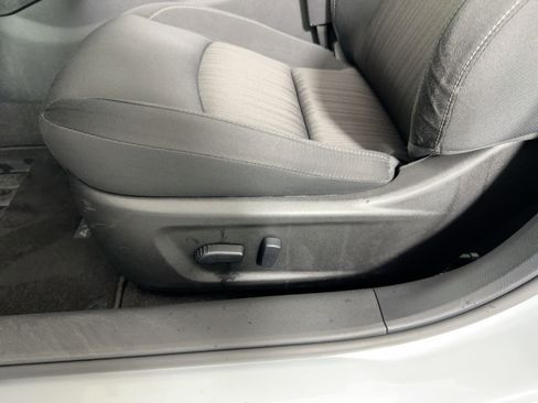 Used 2024 Nissan Altima 2.5 SV image 13