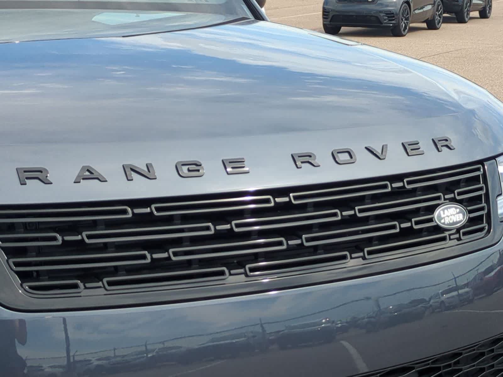 New 2027 Land Rover Range Rover Sport Dynamic SE AWD/4WD image 11