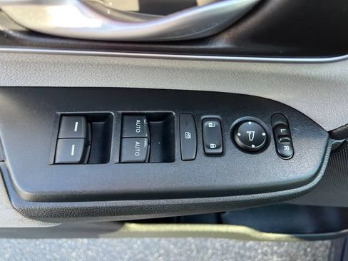 Used 2019 Honda CR-V EX image 12