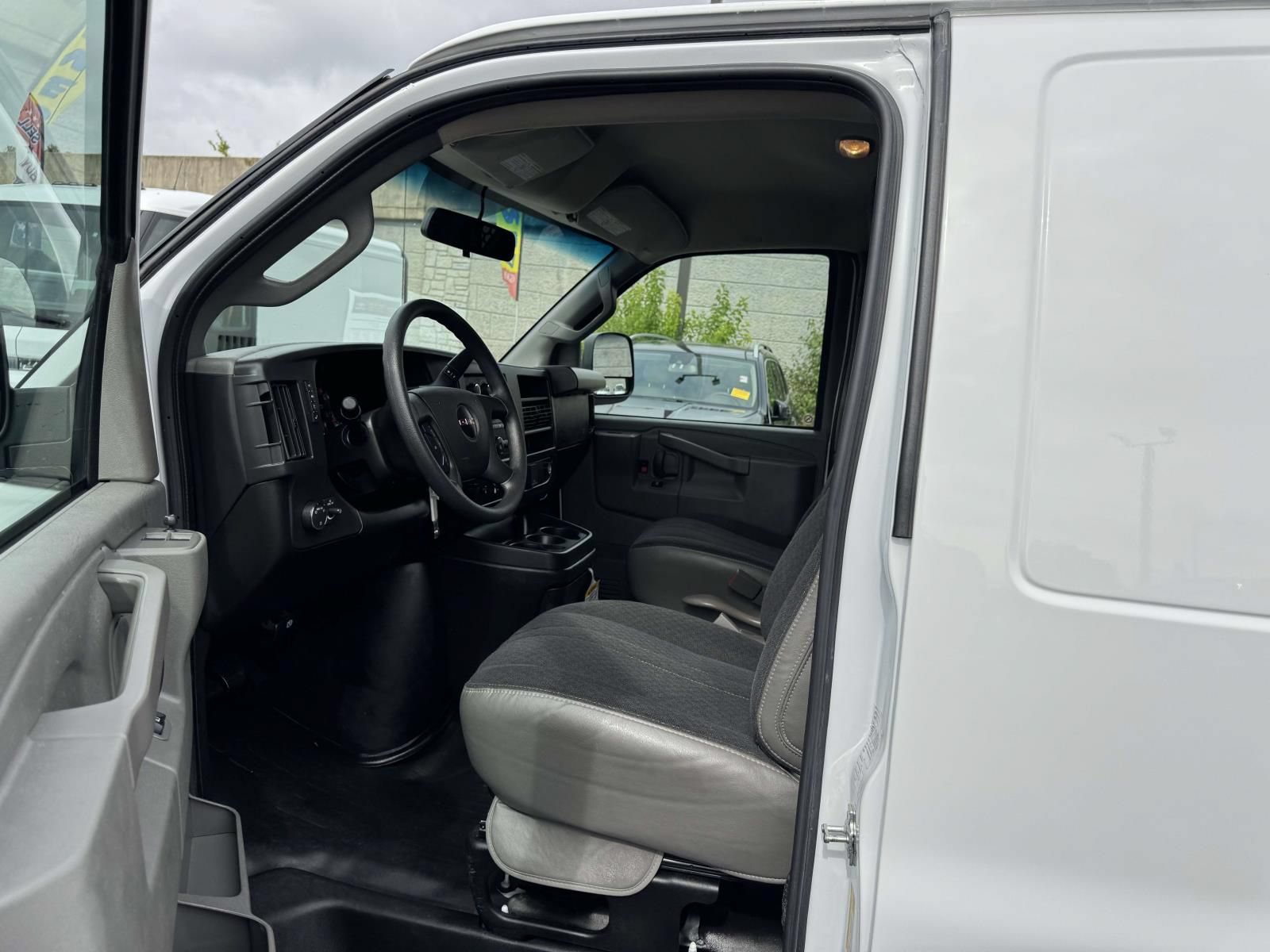 Used 2024 GMC Savana 2500 w/ Driver Convenience Package RWD image 20