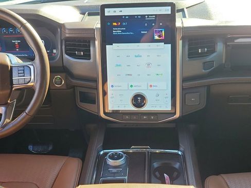 Certified 2024 Ford Expedition Max King Ranch image 23