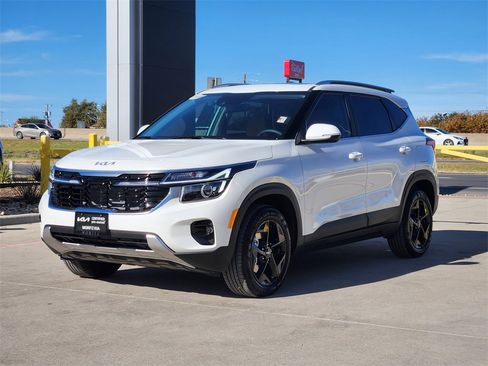 Certified 2026 Kia Seltos EX image 3