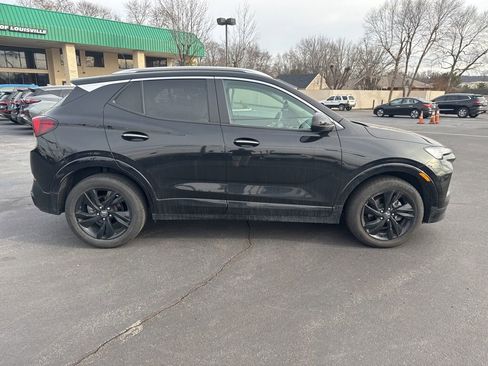 Used 2024 Buick Encore GX Sport Touring image 7