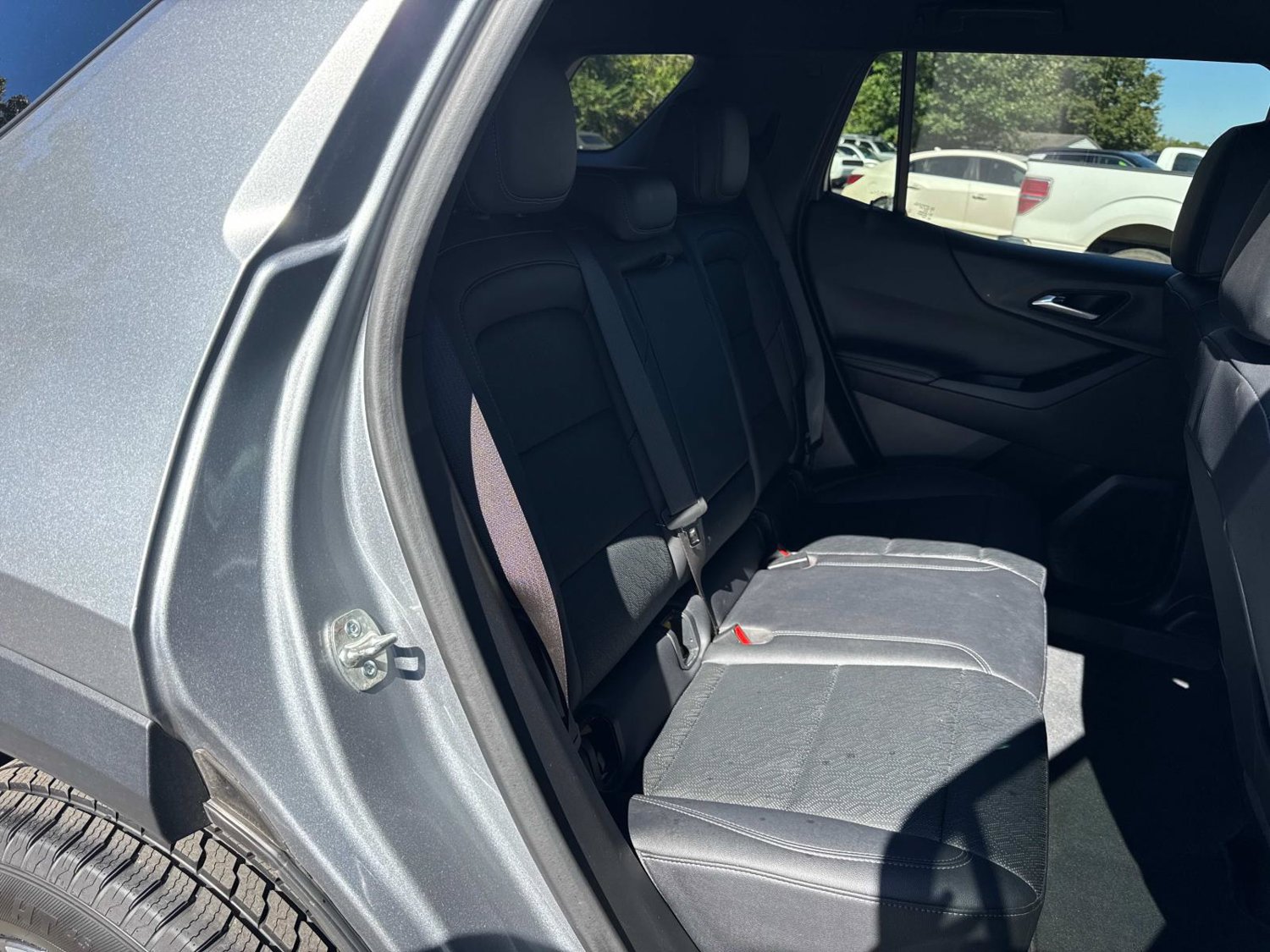 Used 2025 Chevrolet Equinox LT w/ Convenience Package II FWD image 21