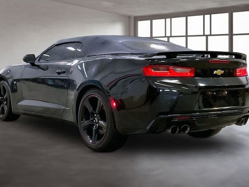 Used 2017 Chevrolet Camaro SS RWD image 11