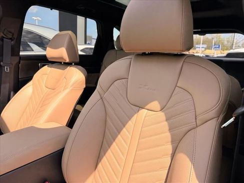 New 2026 Kia Sorento SX Prestige AWD/4WD image 17