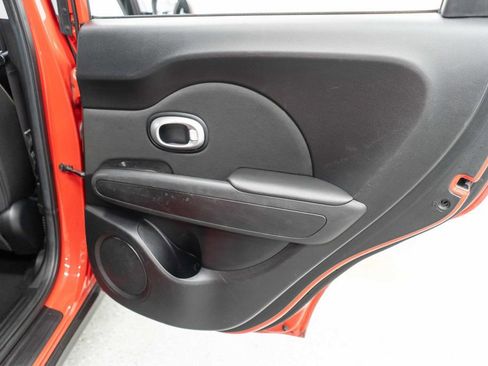 Used 2016 Kia Soul + image 22