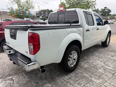 Used 2014 Nissan Frontier SV RWD image 4