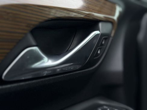 Used 2020 GMC Terrain SLE w/ Driver Convenience Package image 15